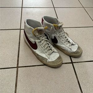 Nike Blazer Mid ’77 Vintage – White/Red – Size 12 Men’s